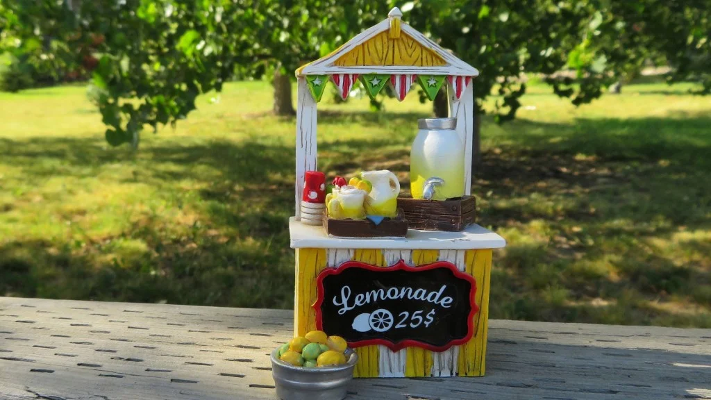 Country Time Lemonade una volta offriva assistenza legale gratuita quando le bancarelle di limonata per bambini venivano multate dalle autorità locali.