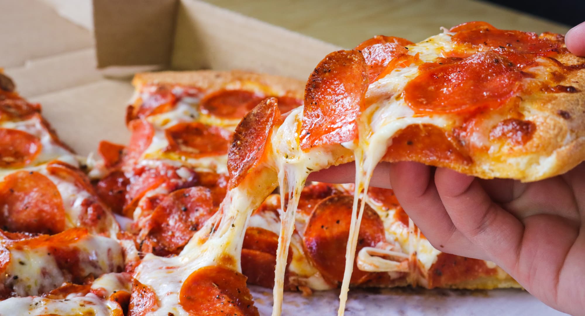 Laut einem Ernährungsberater ist Pizza zum Frühstück gesünder als zuckerhaltiges Müsli.