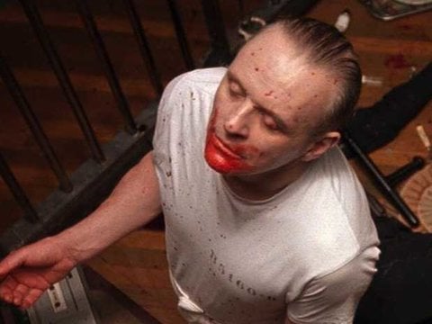 为了确定哪些电影角色最能体现出精神病特征，法医精神病学家塞缪尔·莱斯特德（Samuel Leistedt）和十位同事在400年中观看了3部电影。 他们的获奖者：“老人无国界”的安东·奇古尔