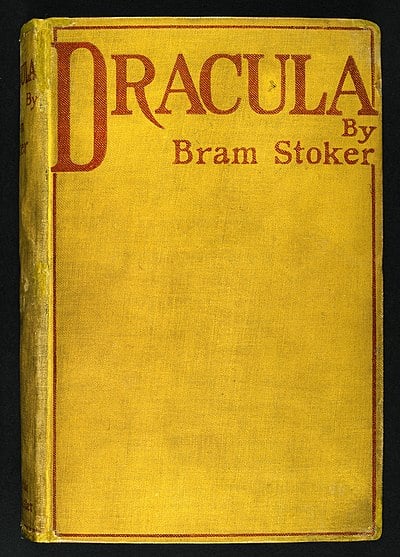 Dracula wurde 1901 ins Isländische übersetzt, und erst 2014 bemerkte jemand, dass diese Version tatsächlich ein deutlich anderer Roman mit einer geringeren Seitenzahl und viel mehr Sex war