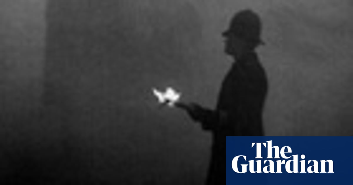 De grote smog van Londen in 1952 was zo erg dat voetgangers hun voeten niet eens konden zien. Sommige van de 4,000 die stierven in de 5 dagen dat het duurde, hadden geen longproblemen - ze vielen in de Theems en verdronken omdat ze de rivier niet konden zien