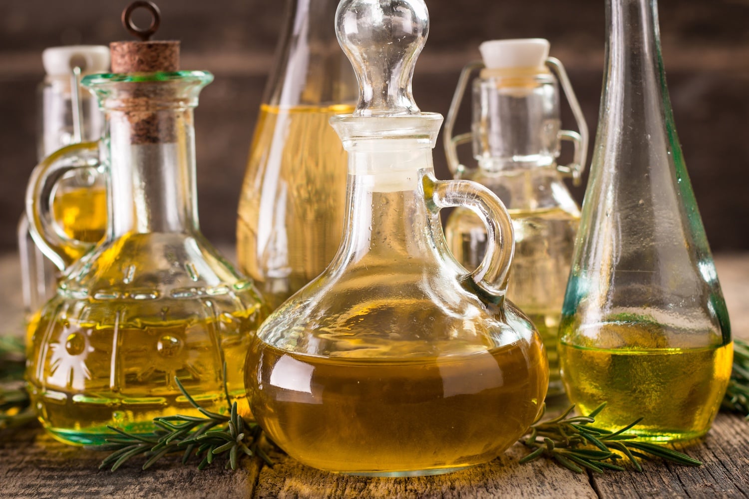 82% van de avocado-olie die in de Verenigde Staten wordt verkocht, is ranzig of vermengd met andere oliën. Onderzoekers van UC Davis ontdekten zelfs dat drie flessen met het label avocado-olie helemaal geen avocado-olie bevatten.