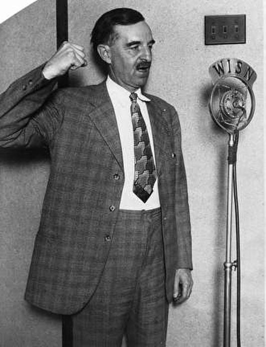 丹尼尔·霍恩是谁？