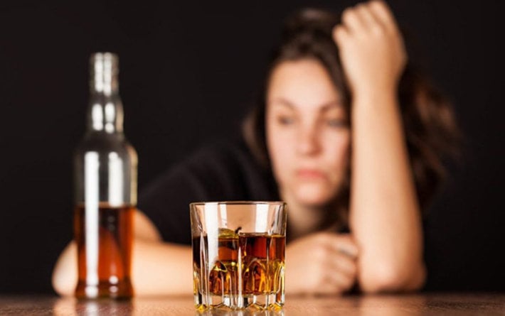 医院会用酒精治疗震颤性谵妄吗？