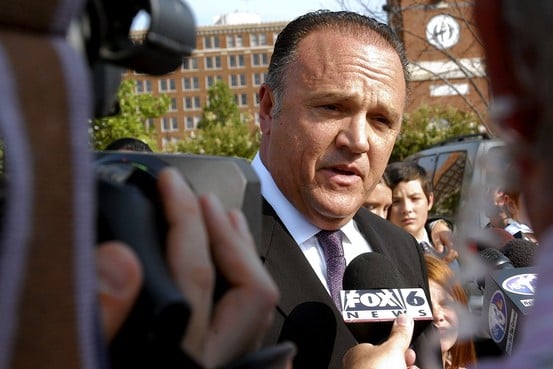 理查德·斯克鲁西是如何摆脱 2.7 亿美元的欺诈案的？