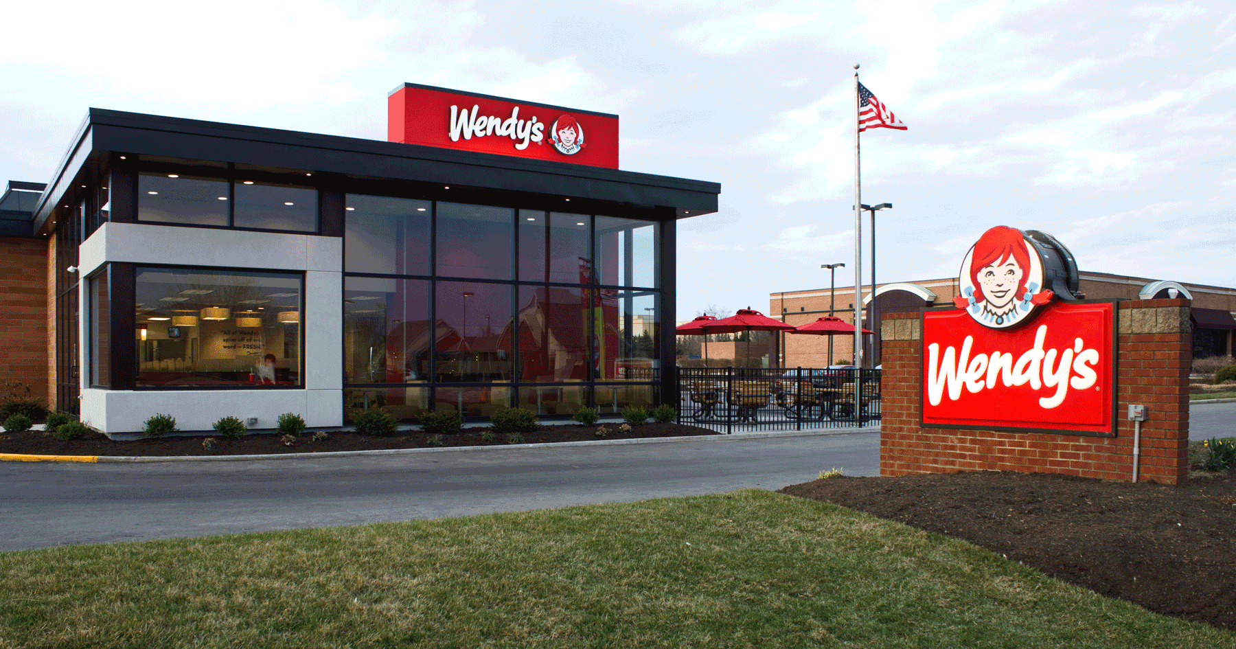 No hay Wendy's en Europa porque una cafetería local holandesa posee la marca Wendy's. La cadena gigante de comida rápida ha estado en batalla legal con el Snackbar durante años.
