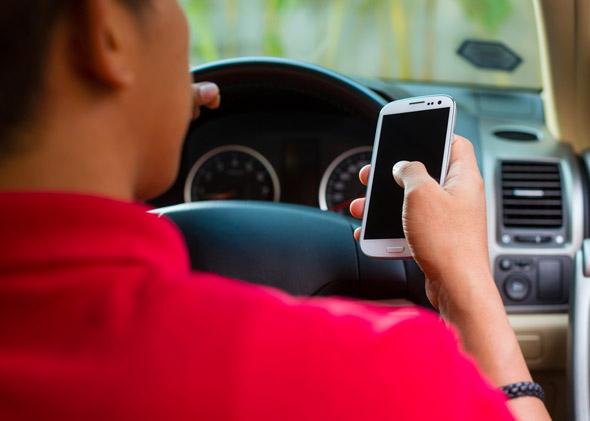 为什么联邦通信委员会对 Jason Humphreys 处以罚款？