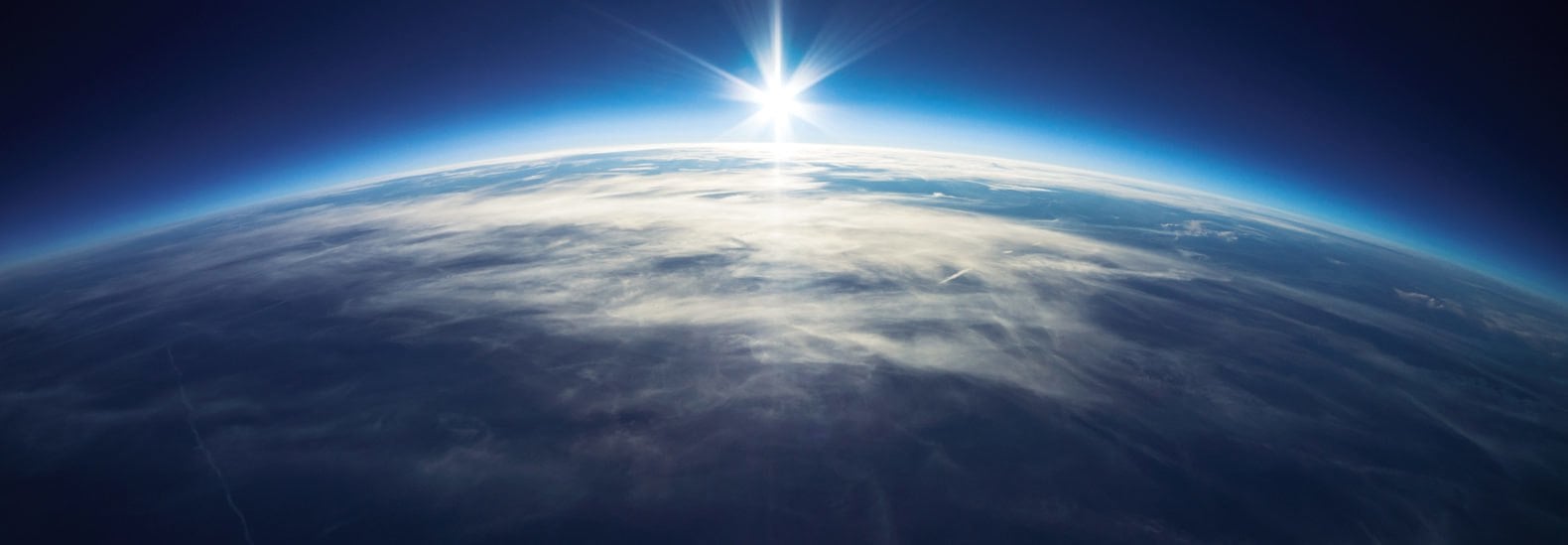 Pourquoi les CFC mettent-ils plus de temps à atteindre la stratosphère&nbsp;?