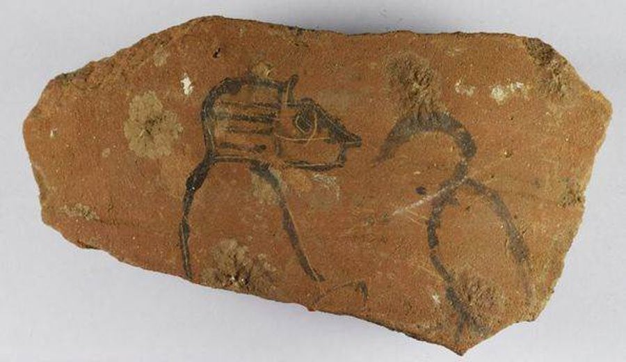 وجد علماء الآثار شظية من الأعذار التي تفسر لماذا فات الناس عملهم خلال العصور المصرية القديمة