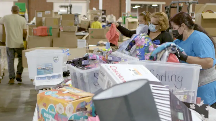 Cerca de um terço dos itens devolvidos à Amazon são destruídos para economizar tempo e espaço