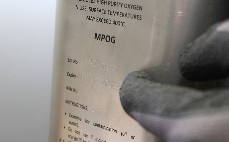 كيف تعمل شموع الأكسجين؟