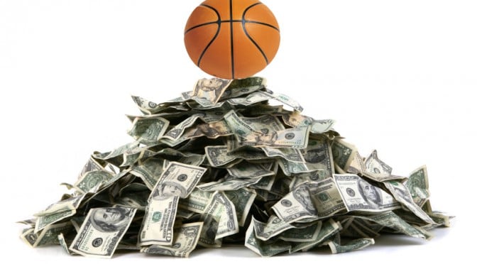 Laut Sports Illustrated gehen etwa 60 % der ehemaligen NBA-Spieler innerhalb von 5 Jahren nach ihrer Pensionierung pleite. Während 78 % der ehemaligen NFL-Spieler innerhalb von 2 Jahren nach der Pensionierung bankrott gehen.