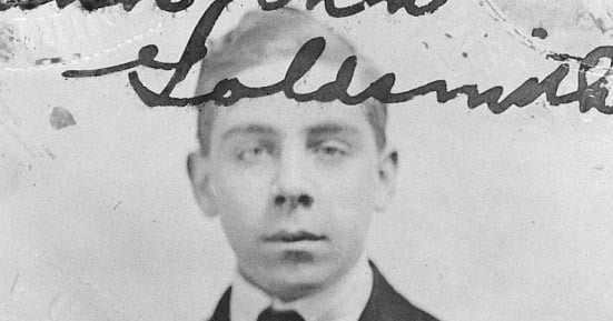 Frank Goldsmith, ein Überlebender der RMS Titanic, lebte schließlich in der Nähe eines Baseballstadions in Detroit. Er hasste Spieltage, weil ihn der Klang der jubelnden Menge an die kreischenden Menschen während der Tragödie erinnerte.