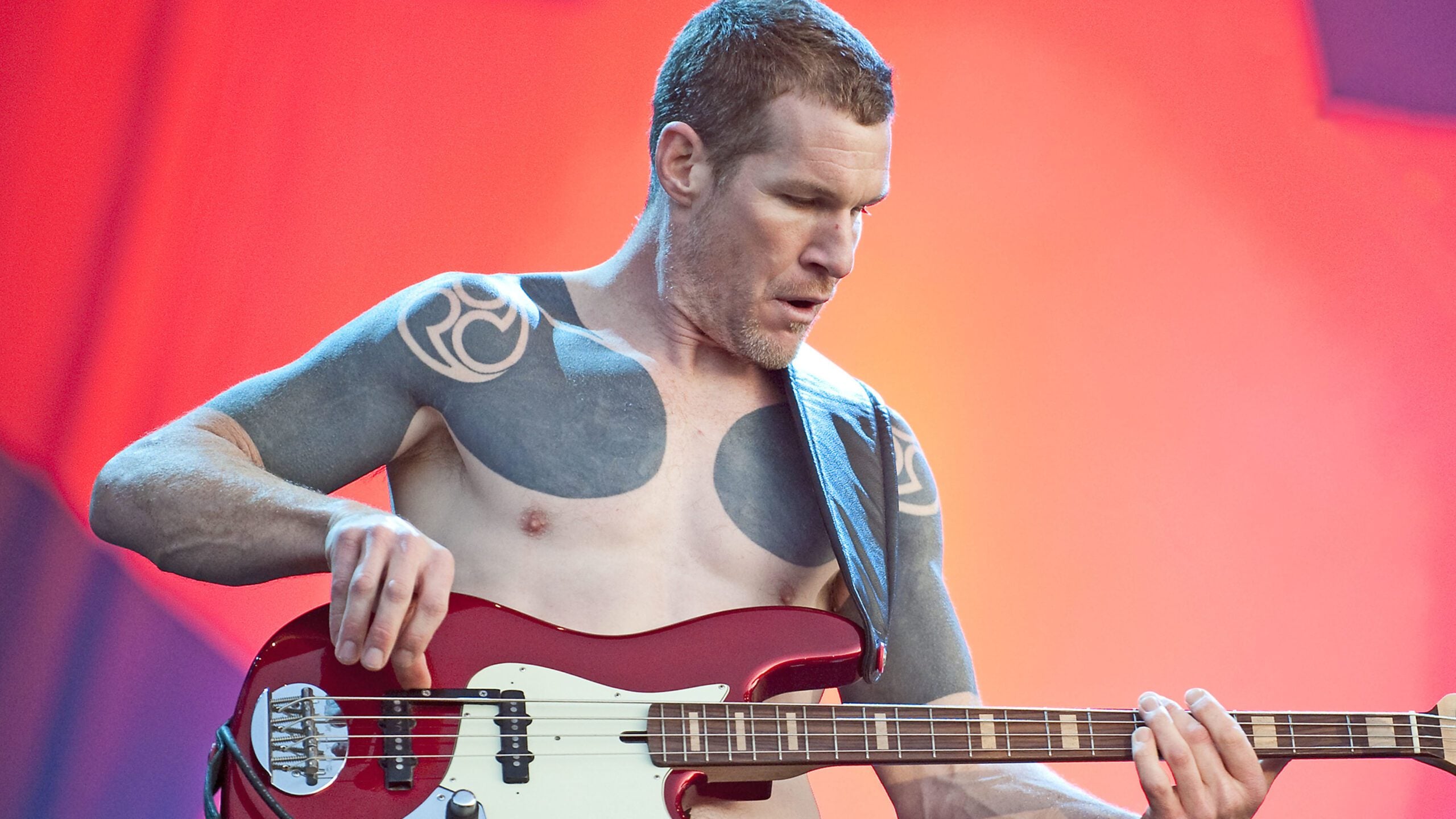 Tim Commerford, the Bassist of Rage Against the Machine, is Very Secretive About His Bass Tone. He Goes as Far as to Put Effects on His Pedalboard That He Does Not Use.