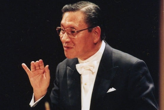 O fundador da Sony contratou um crítico muito franco de seus produtos para que eles pudessem fazer produtos melhores. Depois de vinte anos, o crítico Norio Ohga tornou-se presidente da Sony.